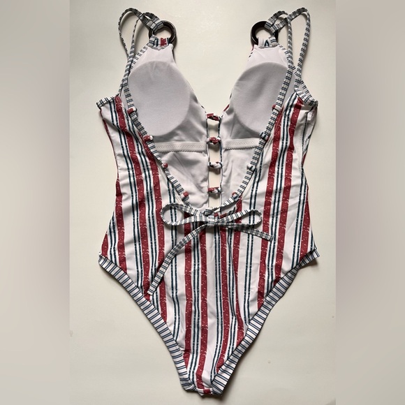 New Striped One Piece Swimsuit Women’s Medium - Picture 6 of 10